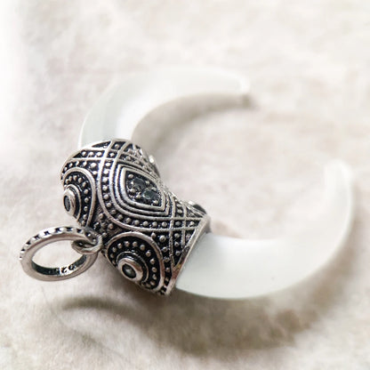 Damen-Charm-Anhänger Tigerzahn Schutz II aus Sterlingsilber