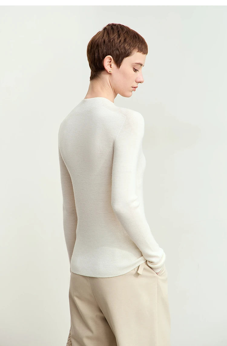 Weißer Damen-Strickpullover mit langen Ärmeln und gerippter Abschlusskante
