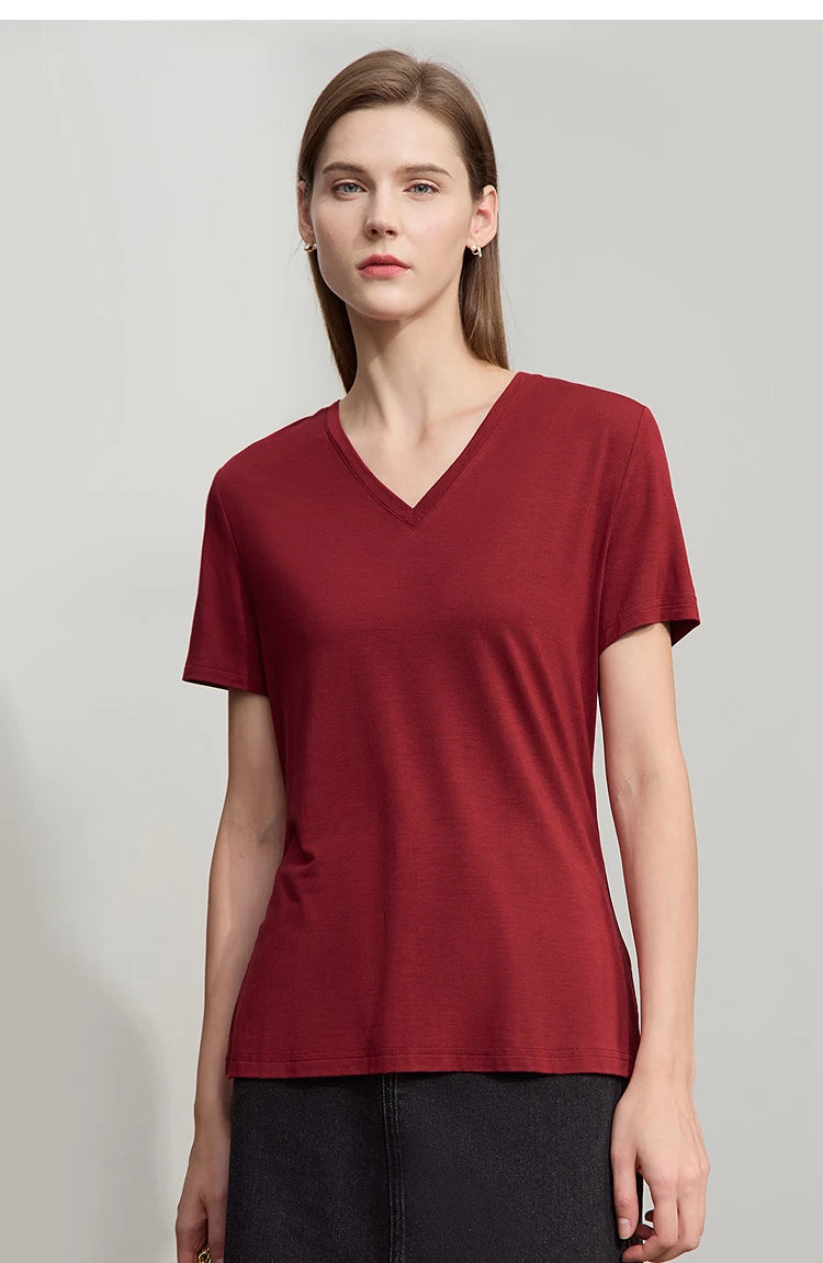 Damen T-Shirt im minimalistischen Casual-Stil mit V-Ausschnitt und kurzen Ärmeln