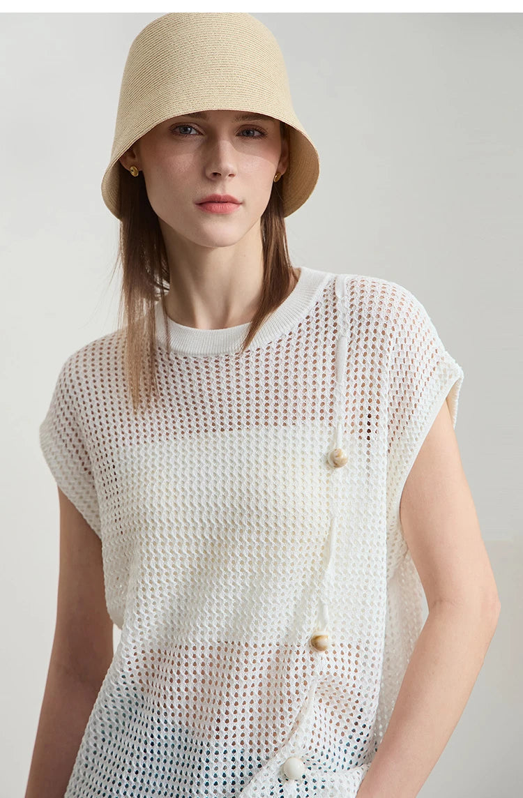 Damen-Strickpullover in Beige, kurze Ärmel, feines Lochmuster, Knopfdetail vorn