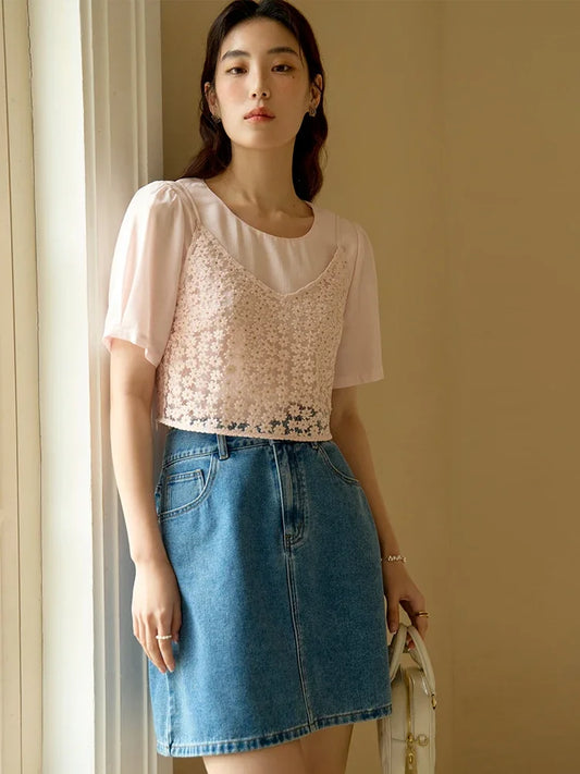 Zweifarbiges Damen-Shirt im koreanischen Stil für den Sommer – ideal als modisches Oberteil für den Alltag