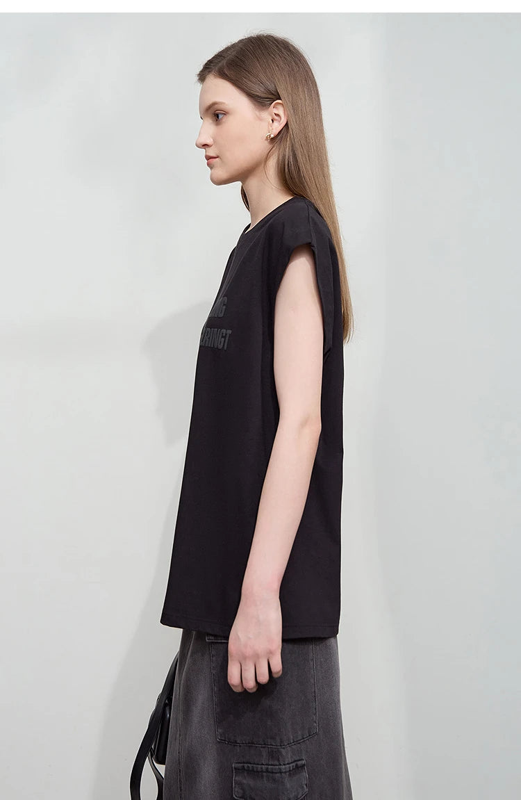 Damen T-Shirt aus Baumwolle mit lässigem O-Ausschnitt und breiten Schultern