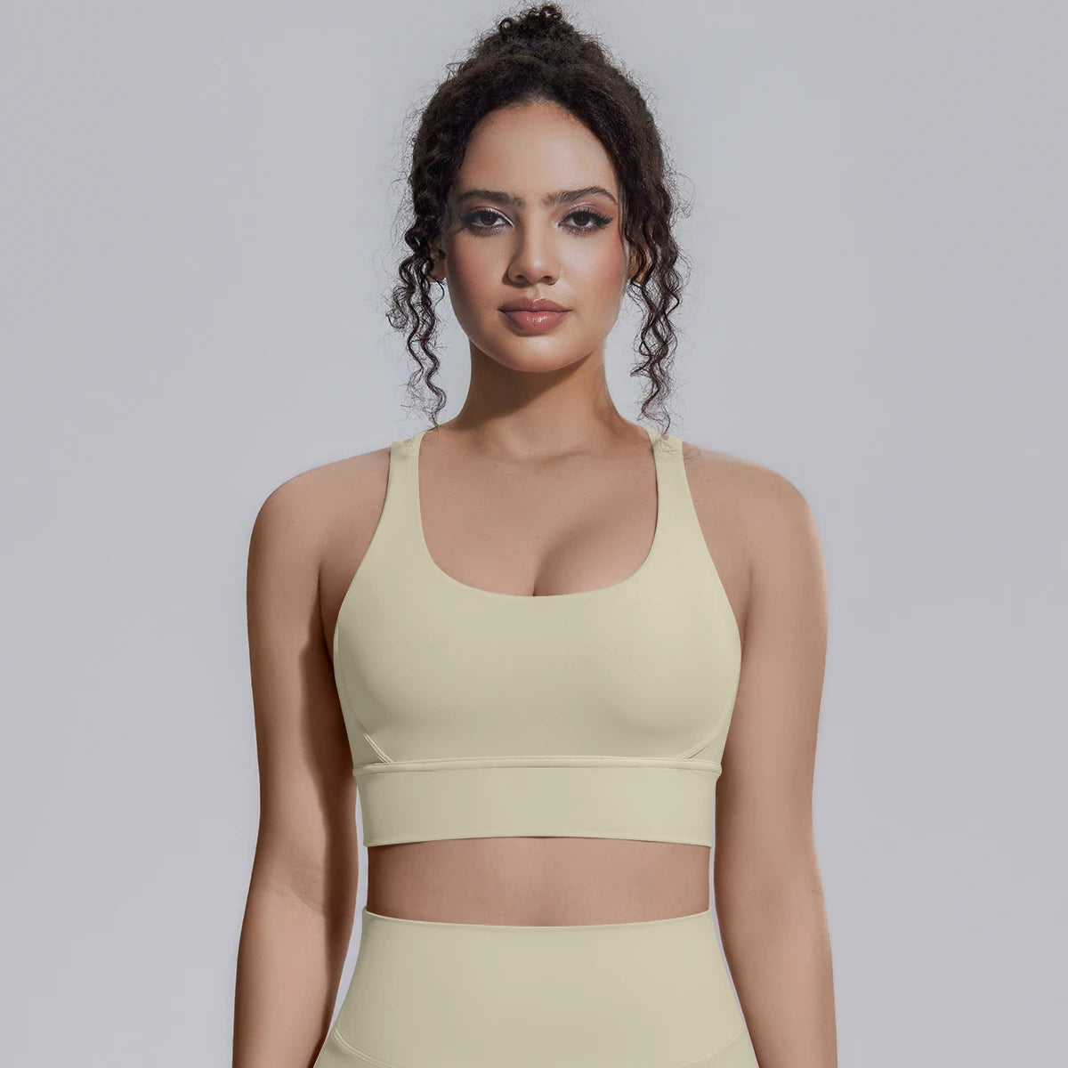Sport-BH Yoga, helles Elfenbein (Light Ivory), gepolsterte Cups, breiter Bund