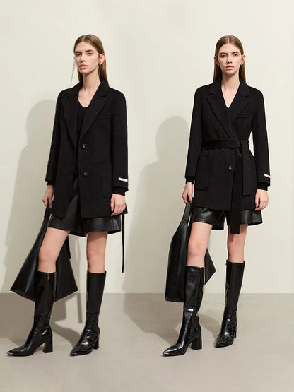 Damen Wollmantel im minimalistischen Stil mit Gürtel und langen Ärmeln
