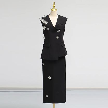 Elegantes Damenkleid mit Rundhalsausschnitt, kurzen Ärmeln und Pailletten-Patchwork-Design – ideal für besondere Anlässe.