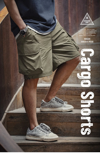 Herren Shorts mit Kordelzug Design und mehreren Taschen für den Sommer