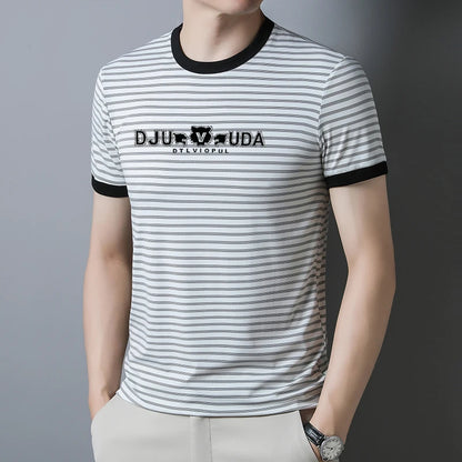 Herren T-Shirt mit Hot Stamp im lässigen Streifendesign für Social Events