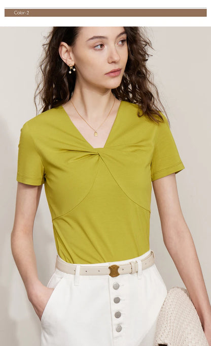 Damen T-Shirt im Minimalismus-Stil mit V-Ausschnitt und dünnem Design