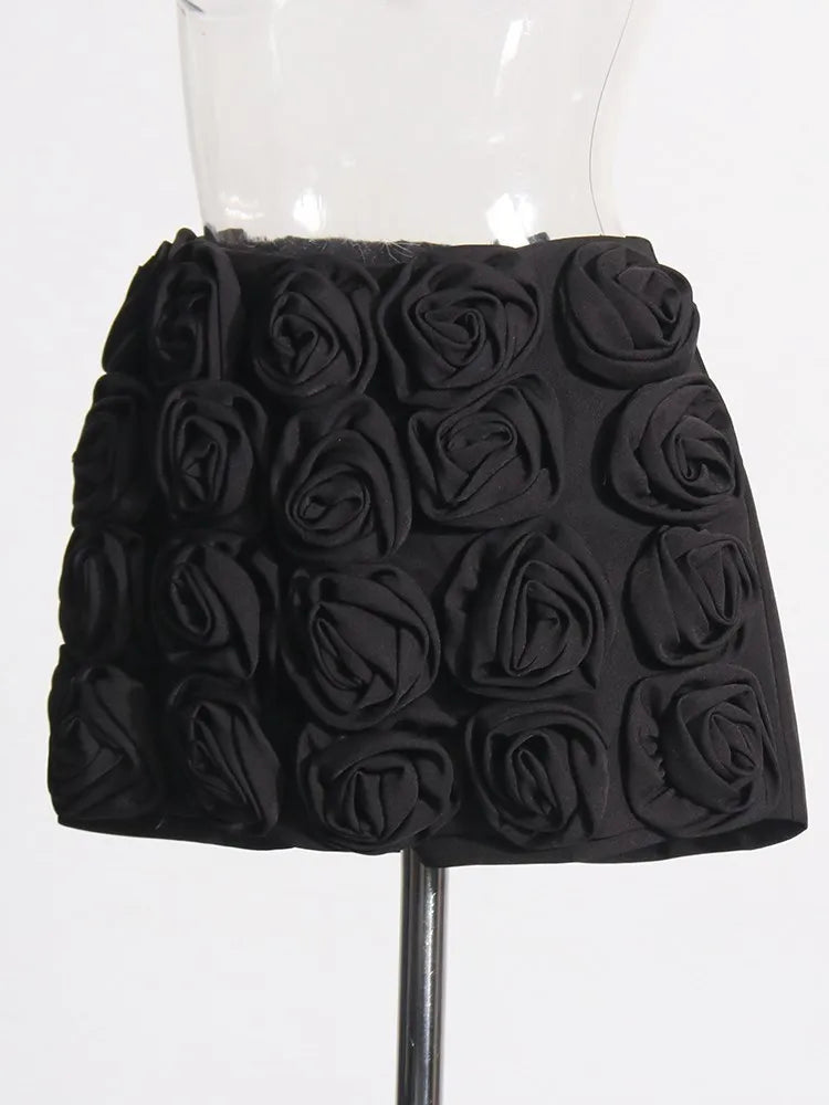 Ärmelloses Damenkleid mit quadratischem Ausschnitt und Applikationen – elegantes, rückenfreies Design mit hoher Taille