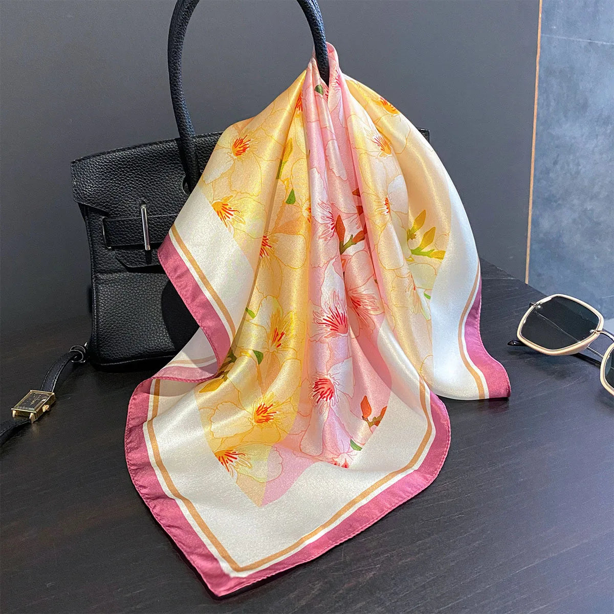 Damen Seidensatin Schal 53cm quadratisch Blumenprint Kopftuch Hijab Bandana L