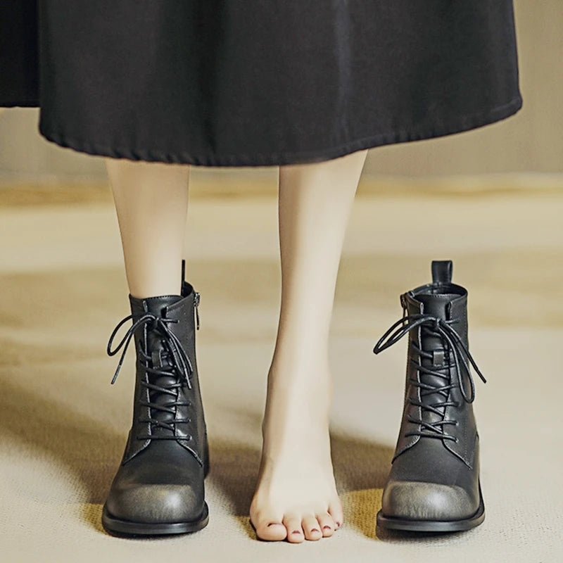 Damen Stiefeletten im Retro-Stil mit rutschfester Sohle und niedrigem Absatz