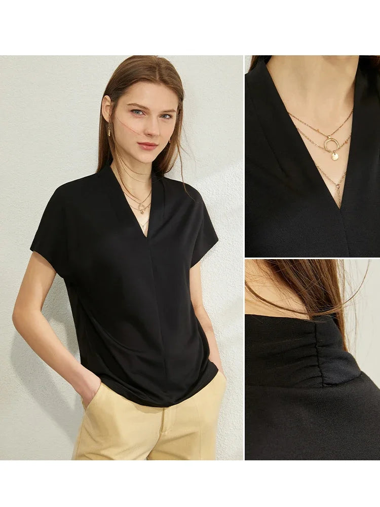 Damen T-Shirt im klassischen Stil mit lässigem V-Ausschnitt und Kurzarm