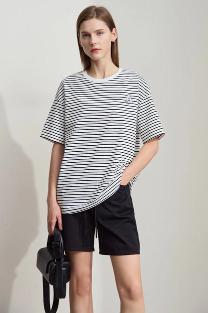 Damen T-Shirt aus reiner Baumwolle mit lässigem Streifenmuster und kurzen Ärmeln