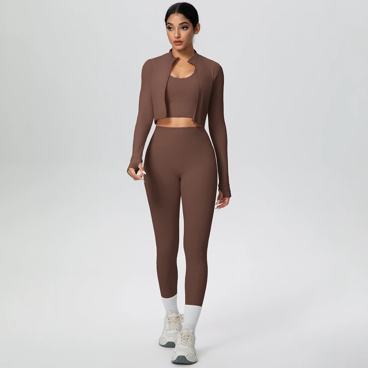 Yoga-Set braun: Zip-Jacke langarm, kurzer Sport-BH und High-Waist-Leggings