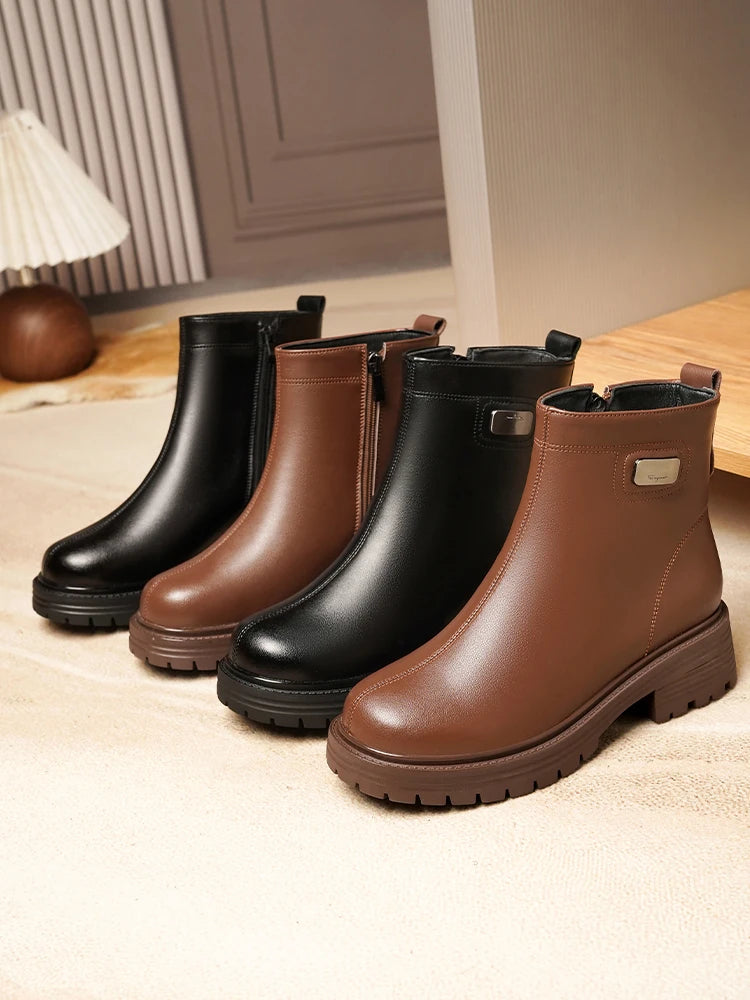 AIYUQI Damen-Knöchelstiefel im Set: Schwarz und Braun, mit viereckigem Markenpatch und Profilsohle