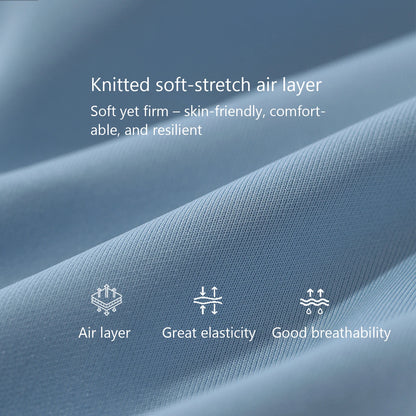 Hellblauer Soft-Stretch Stoff mit feiner Maschenstruktur und atmungsaktiv wirkender Oberfläche