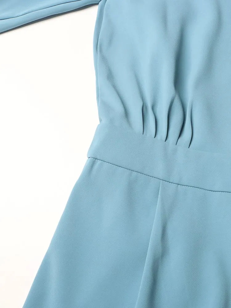 Minimalistischer Damen-Blazer mit Schalkragen, langen Ärmeln und Patchwork-Taschen – modisch und elegant