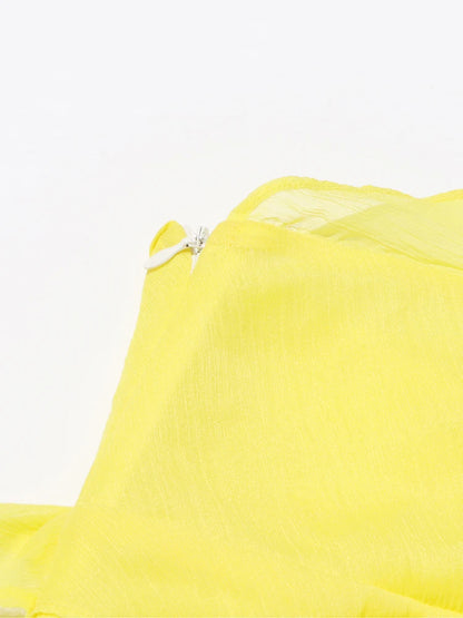 Lässige Damenbluse mit Stehkragen und langen Ärmeln im Patchwork-Design – transparent und stilvoll.