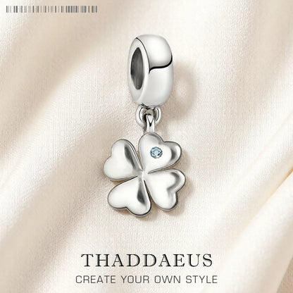 925-Sterlingsilber Charm-Anhänger mit Vierblatt-Klee und blauem Stein