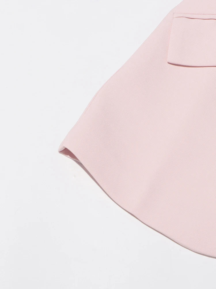 Ärmelloses Damen-Spitzenkleid mit Rundhalsausschnitt und Patchwork-Design – figurbetont und mit Hohldetails.