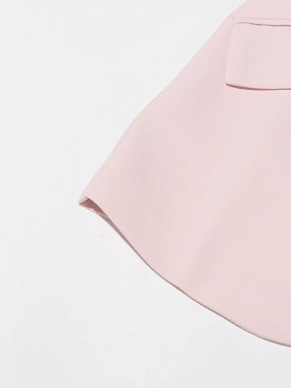Ärmelloses Damen-Spitzenkleid mit Rundhalsausschnitt und Patchwork-Design – figurbetont und mit Hohldetails.