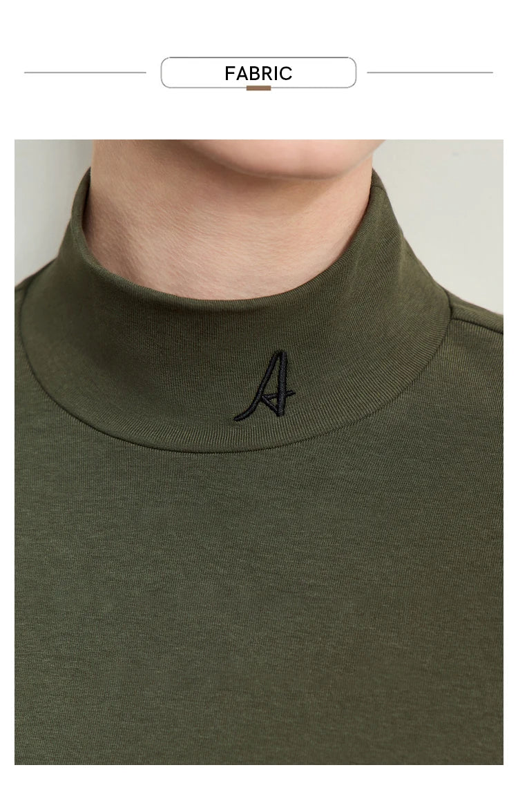 Damen T-Shirts im Minimalismus-Stil mit Mock-Neck und Stickerei aus Baumwolle
