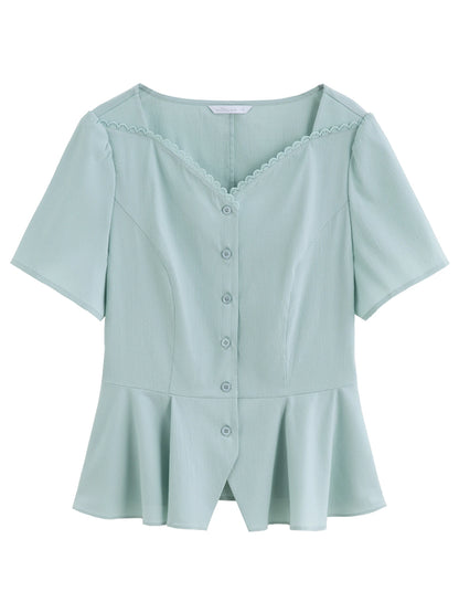 Elastisches Damen-Strickshirt in Übergröße mit kurzen Ärmeln – stilvoll und ideal für den Sommer.