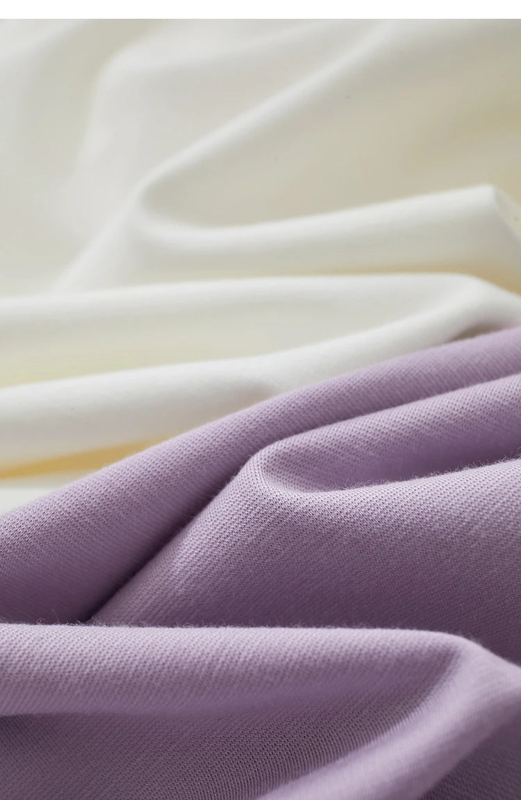 Damen T-Shirt mit elastischen Flare-Ärmeln und Perlen-Stickerei im minimalistischen Stil