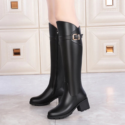 Damen-Reitstiefel aus Leder, schwarz, hoher Schaft, Blockabsatz, runde Spitze, Schnalle