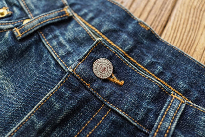 Herren Jeans im Vintage-Stil aus Denim mit Distressed Kanten