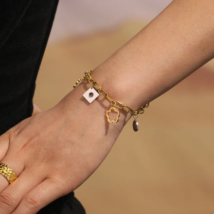 Damen-Charm-Armband mit Blumenmotiv aus Edelstahl
