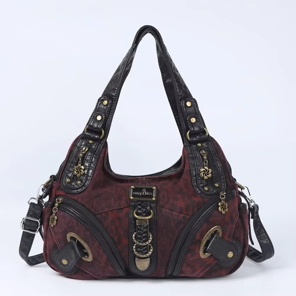 Weinrote Handtasche mit Leopardenoptik, Tragegriffen, Metallverschluss, Frontfächern und Schulterriemen.