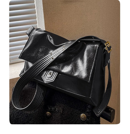 Damen Schultertasche aus Spaltleder und PU im Retro-Stil