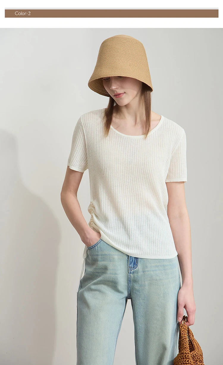 Damenpullover mit Rundhals, kurzärmlig, einfarbig in hellem Creme, gerippte Optik
