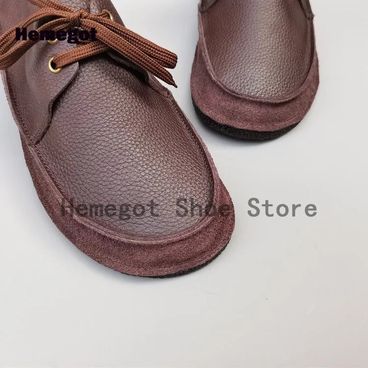 Herren-Schnürschuhe aus Leder, braun, Nahaufnahme Schnürung und Obermaterial