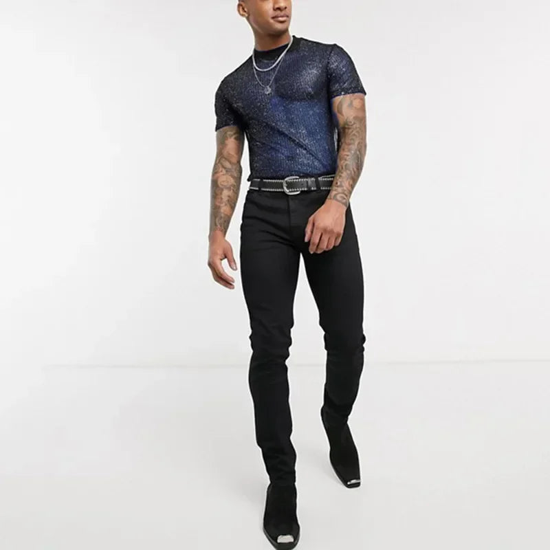 Lässiges Herren-T-Shirt mit V-Ausschnitt aus atmungsaktivem Material – schnelltrocknend und locker geschnitten