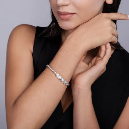 Damen-Armband mit großem Moissanit-Stein