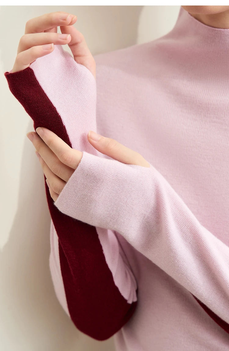 Damenpullover mit Stehkragen, Naheinstellung: Pastellrosa mit Kontrastbündchen in Dunkelrot