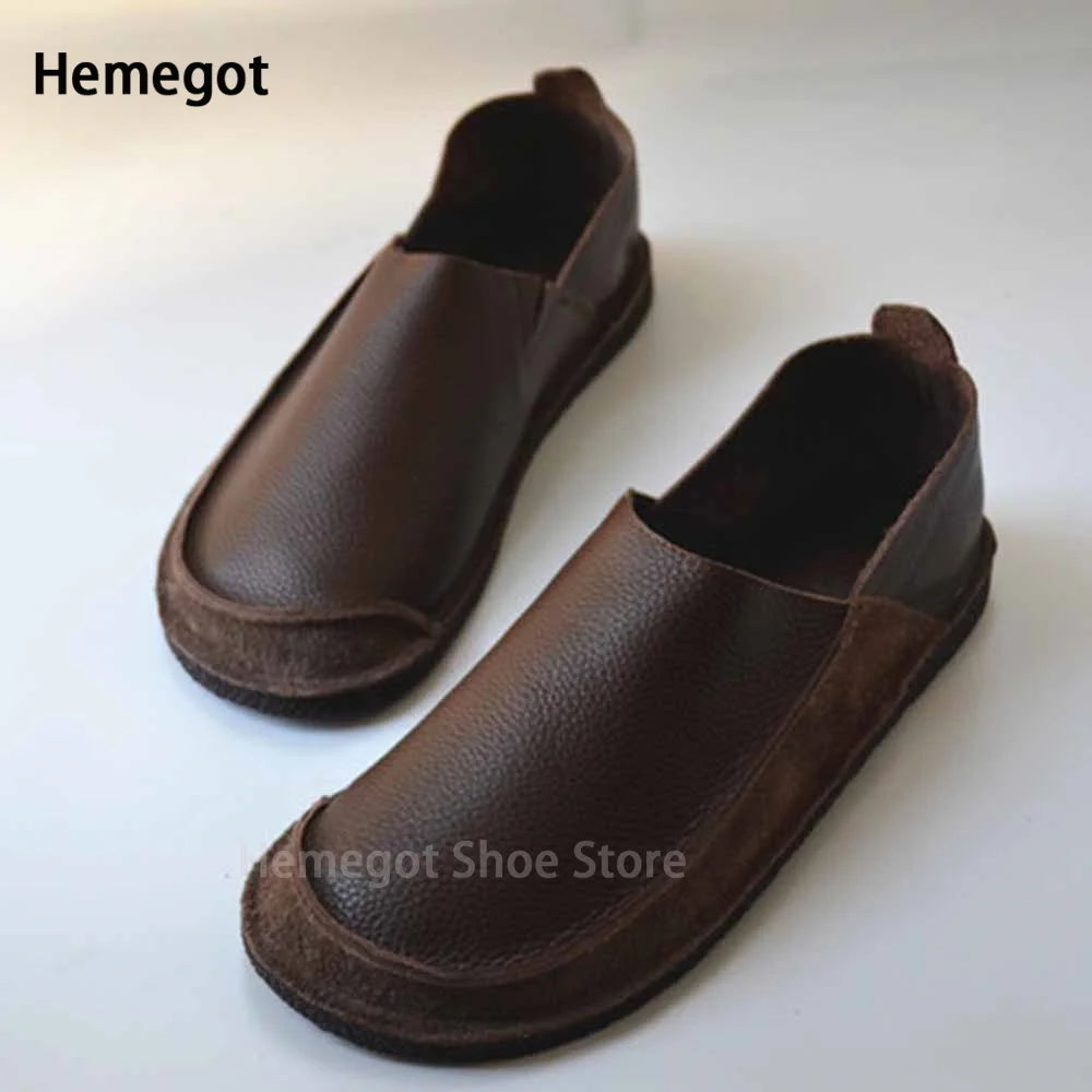 Braune Herren-Loafer aus Leder, Schlupfschuhpaar mit schwarzem Innenfutter