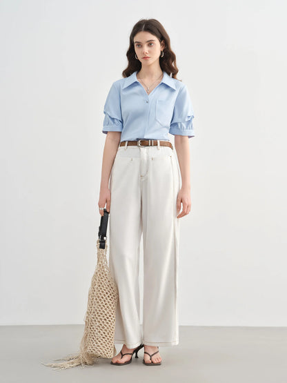 Elegantes Damen-Spitzenshirt in Plus-Size mit kurzen Ärmeln und Hohldesign – ideal für den Sommer.