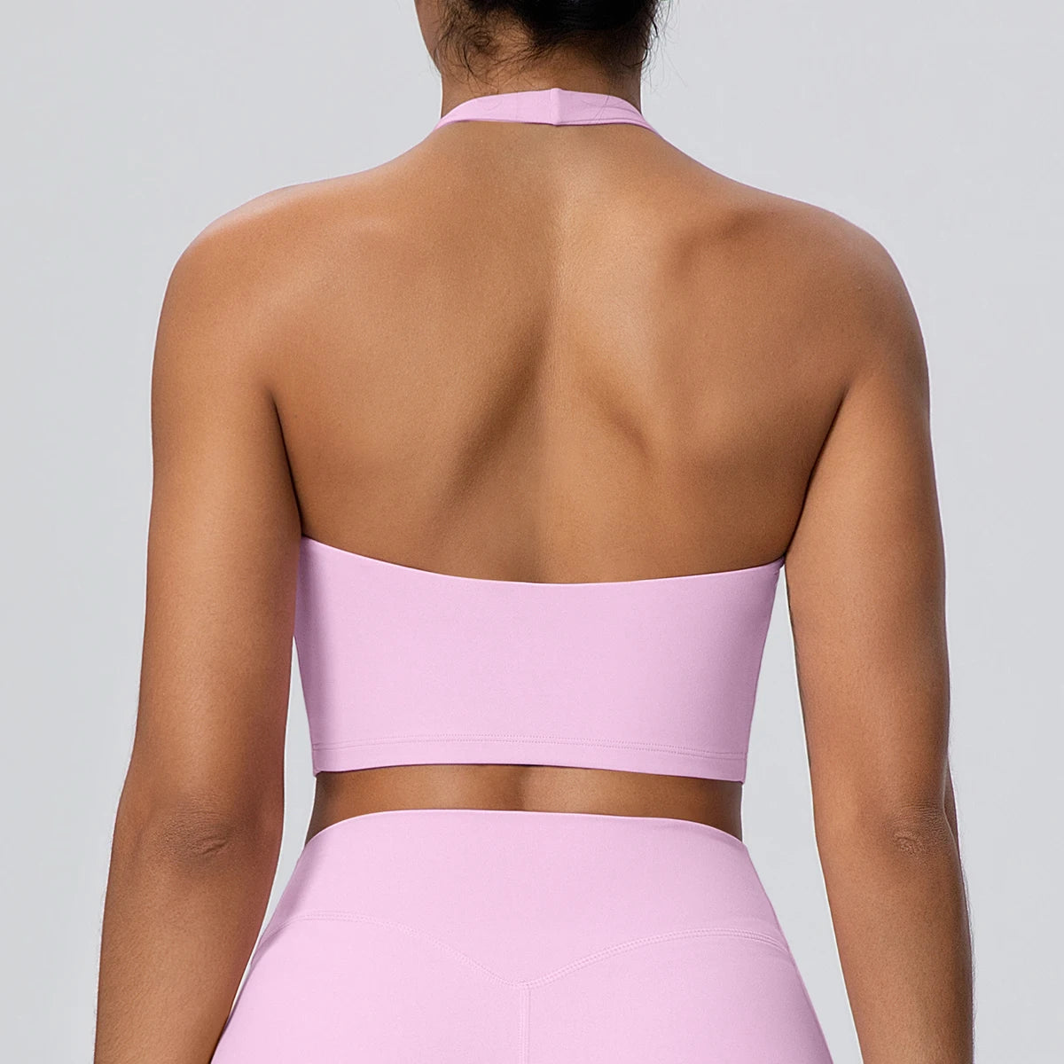 Lila Yoga-Sporttop mit Racerback und breitem Rückenträger