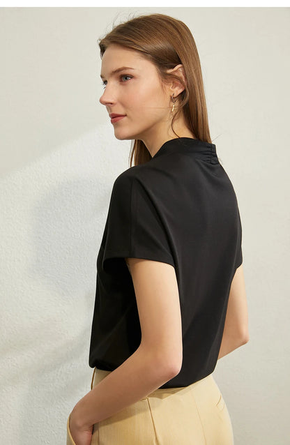 Damen T-Shirt im klassischen Stil mit lässigem V-Ausschnitt und Kurzarm