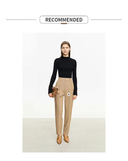 Schwarzer Slim-Fit-Strickpullover mit Stehkragen und Schlitzbündchen