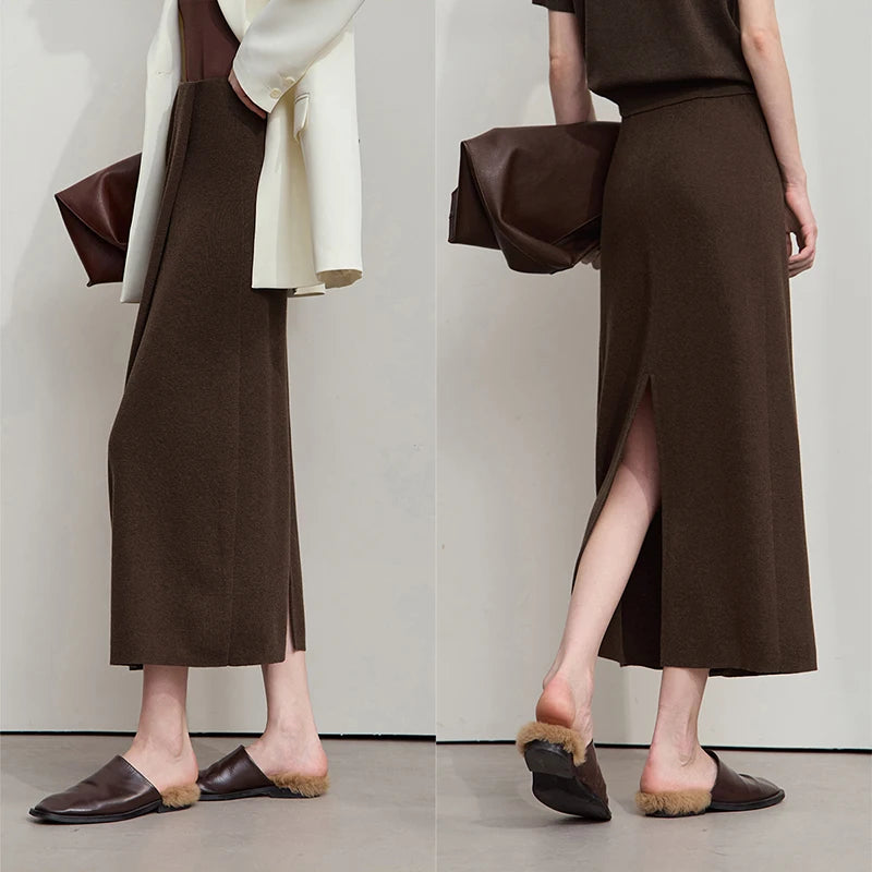 Brauner Strickrock mit seitlichem Schlitz, A-Linie und Midi-Länge