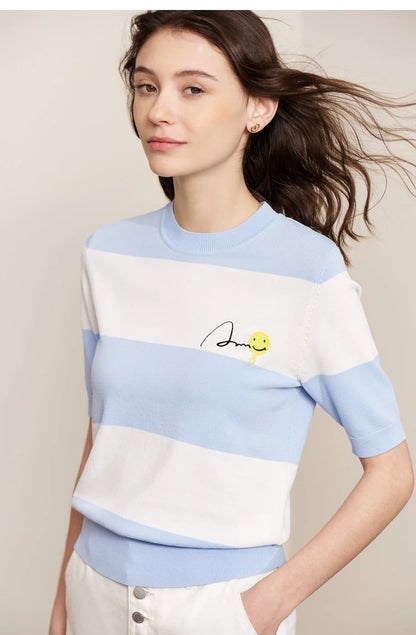 Damen Sommer-T-Shirt im Minimalismus-Stil mit gestreiftem Lächeln-Gesicht