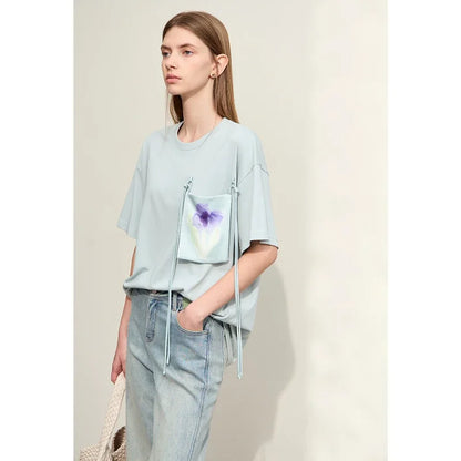 Damen T-Shirt im Minimalismus-Stil mit Taschen und elastischem O-Neck