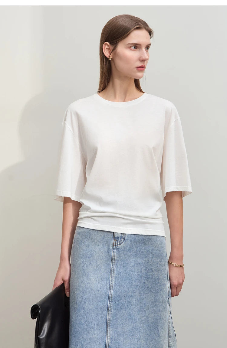 Damen T-Shirt im minimalistischen Stil aus leichtem elastischen Baumwollstoff