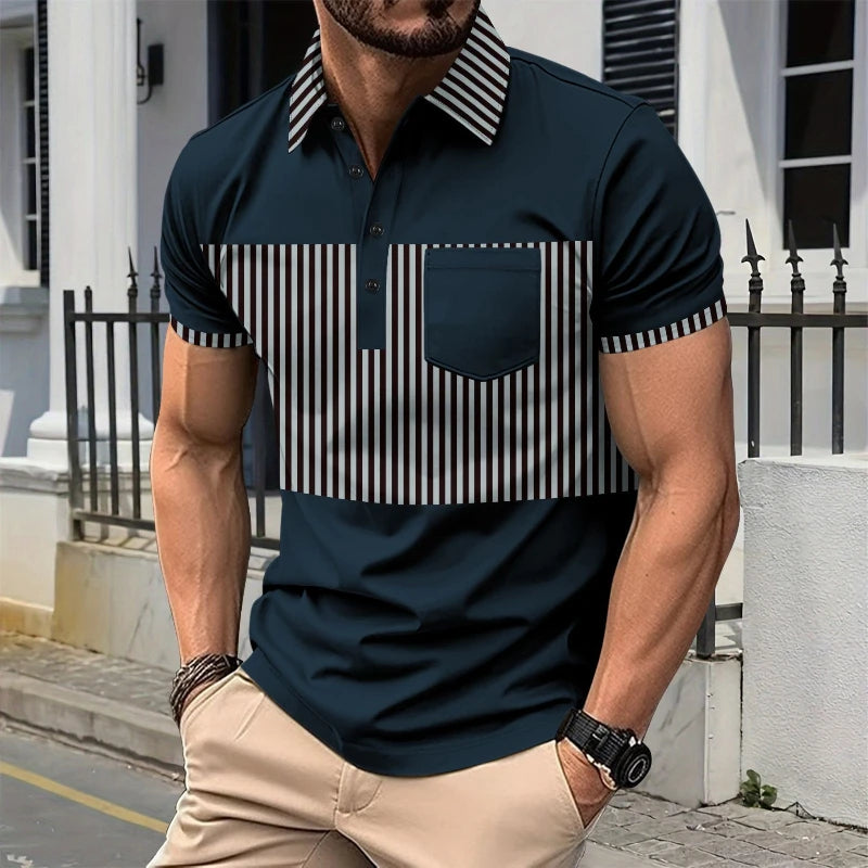 Leichtes Herren-Poloshirt aus Eisseide mit kurzem Ärmel und Reverskragen – ideal für den Sommer im Büro.