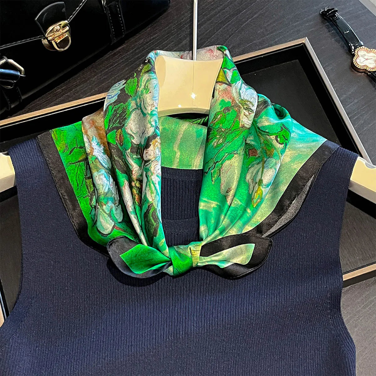 Damen Seidensatin Schal quadratisch Blumenprint Kopftuch Bandana Hijab I