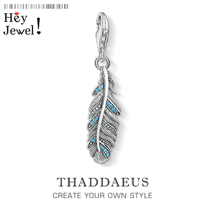925-Sterling-Silber Feder-Anhänger mit blauem Akzent, mit Karabinerverschluss